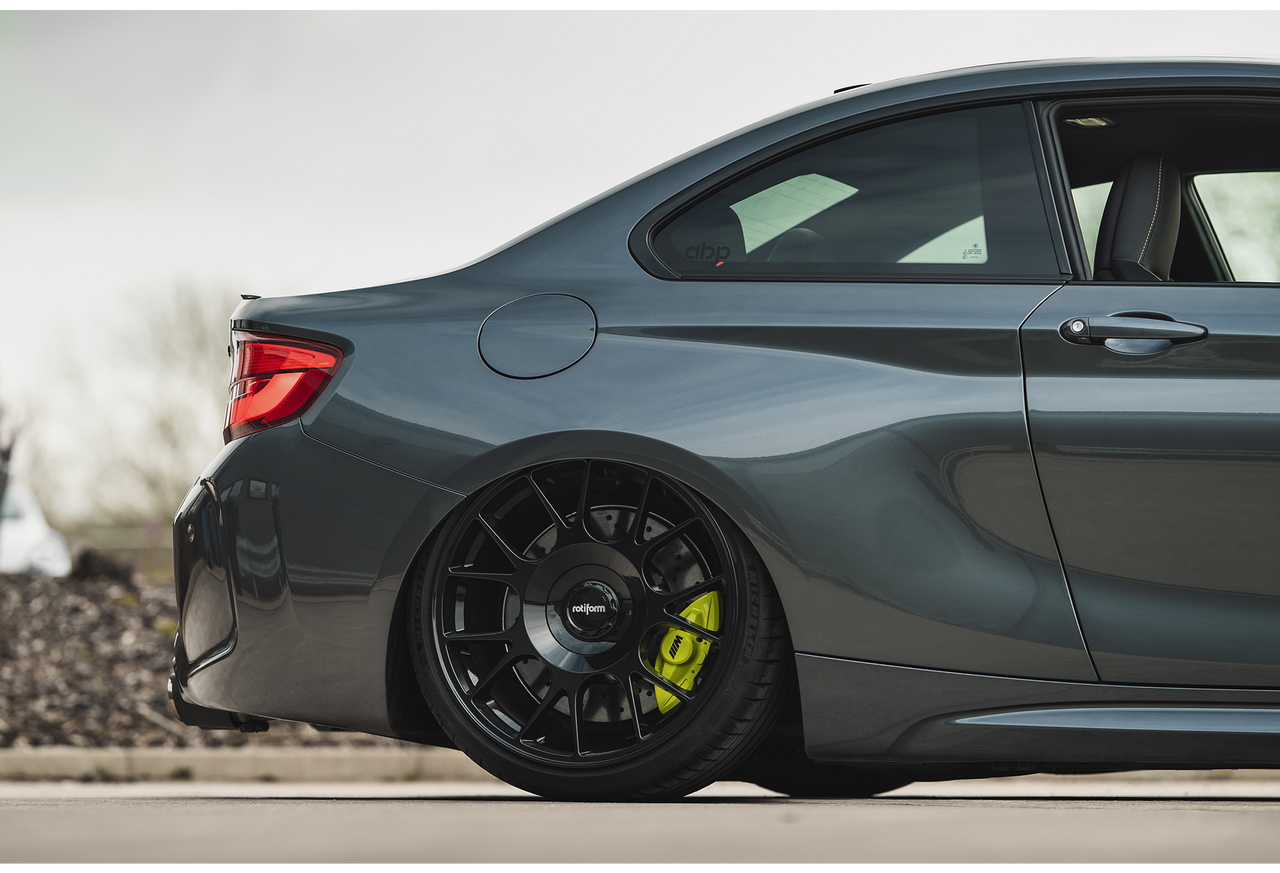 Rotiform 1PC R187 TUF-R 5X108/5X120 20X8.5 +35 GLOSS BLACK